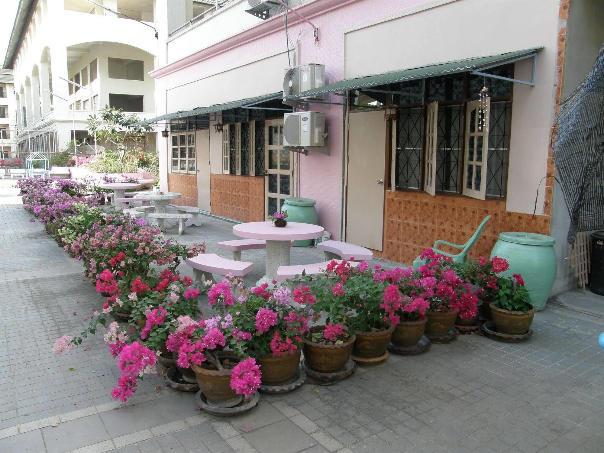 Anchana House Jomtien Beach Εξωτερικό φωτογραφία